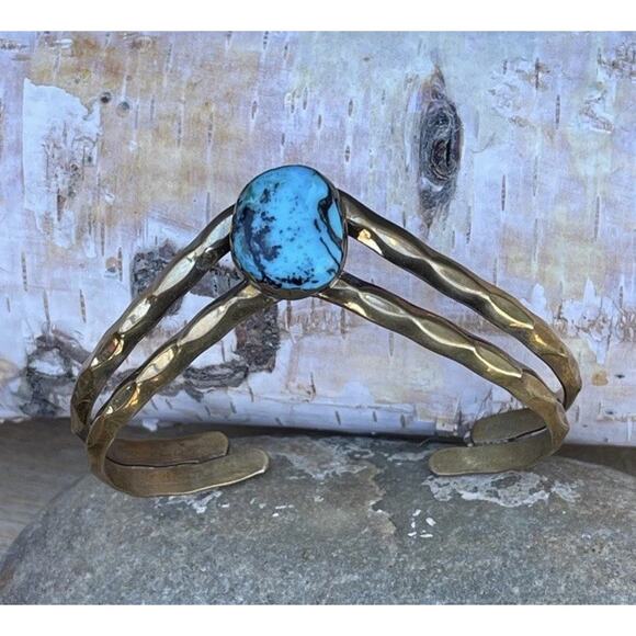Vintage Native American Navajo Turquoise and Brass Cuff Bracelet Southwestern - Picture 1 of 10